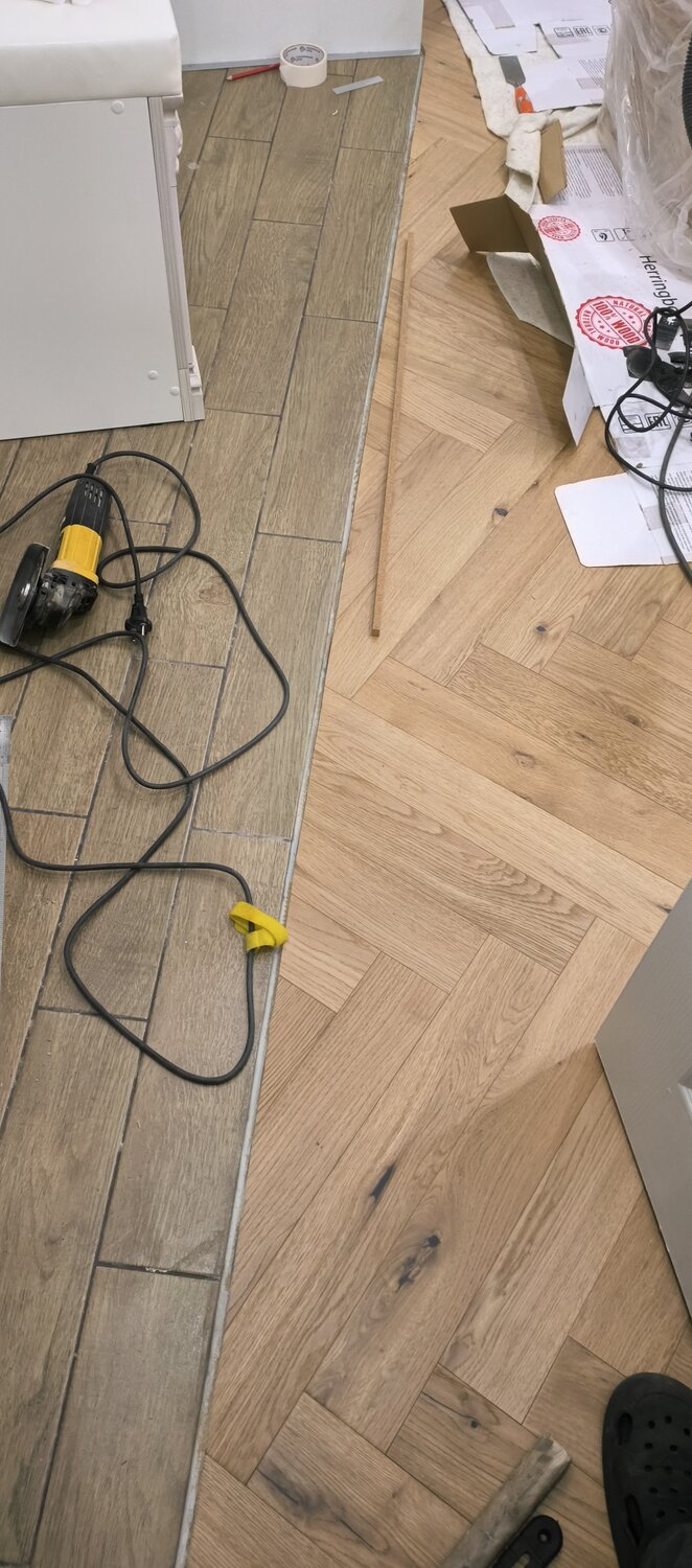 ламинат дуб французская елка, ламинат alsafloor herringbone, ламинат kaindl natural touch wide plank 832 дуб, ламинат английская елочка, ламинат елочка