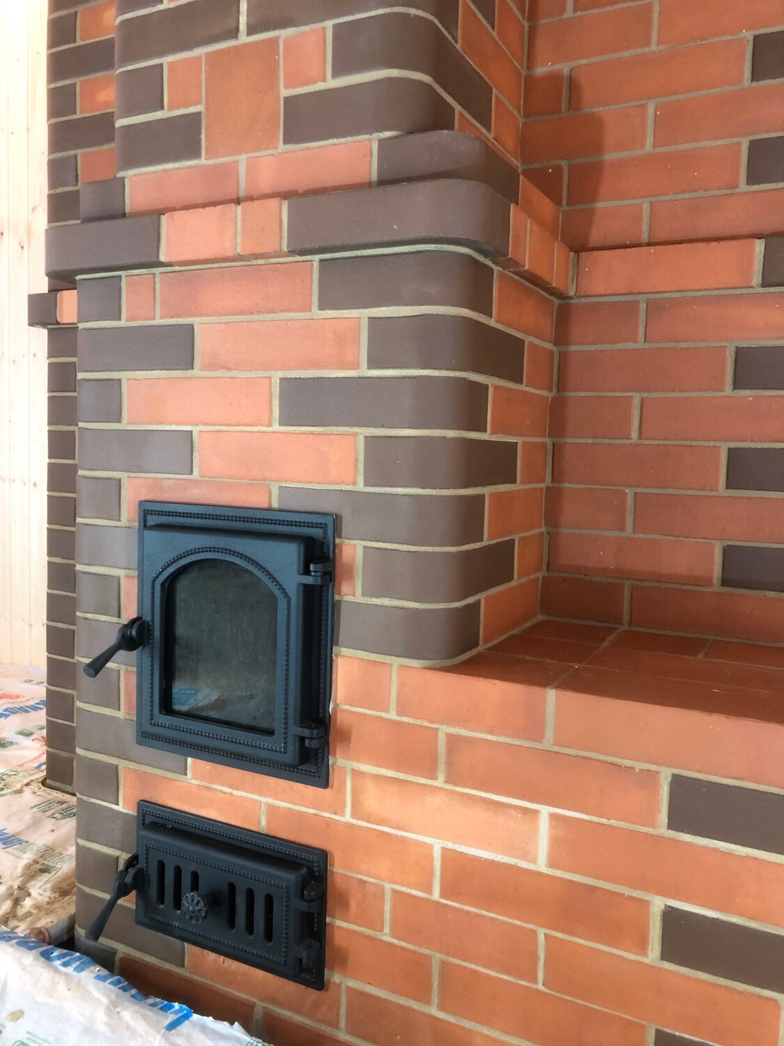 кирпичная банная печь с закрытой каменкой, кирпичная печь, печи камины из кирпича, кирпичная банная печь, отопительная печь из кирпича