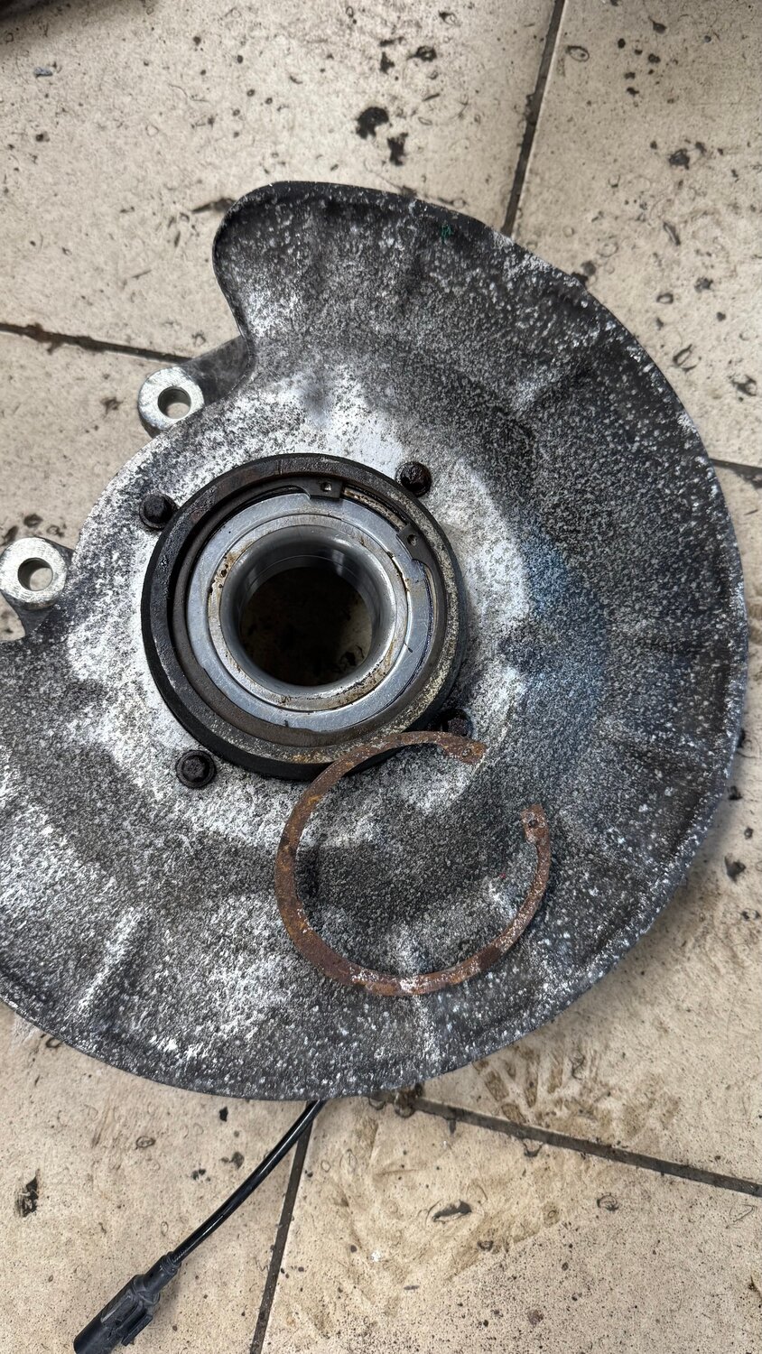 ступица bmw, кулак поворотный задний правый для mercedes, кулак поворотный задний, кулак поворотный передний, кулак поворотный задний левый для mercedes