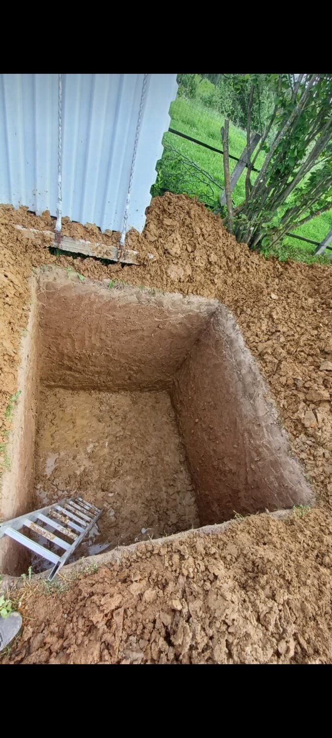 установка септика, котлован для септика, яма для септика, копка траншеи, копка котлована