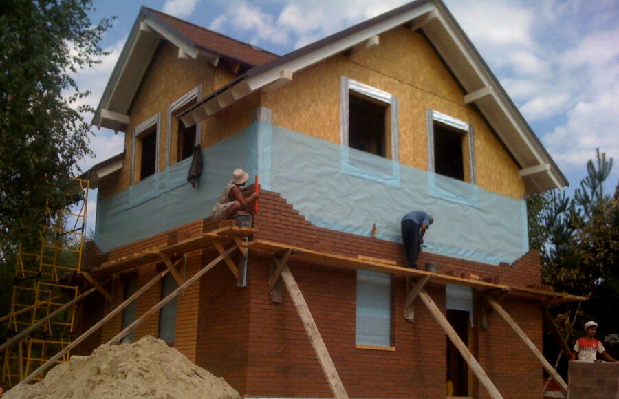 отделка дома из сип панелей, отделка каркасного дома снаружи, обшивка каркасного дома снаружи, отделка фасада каркасного дома, внешняя отделка дома из сип панелей