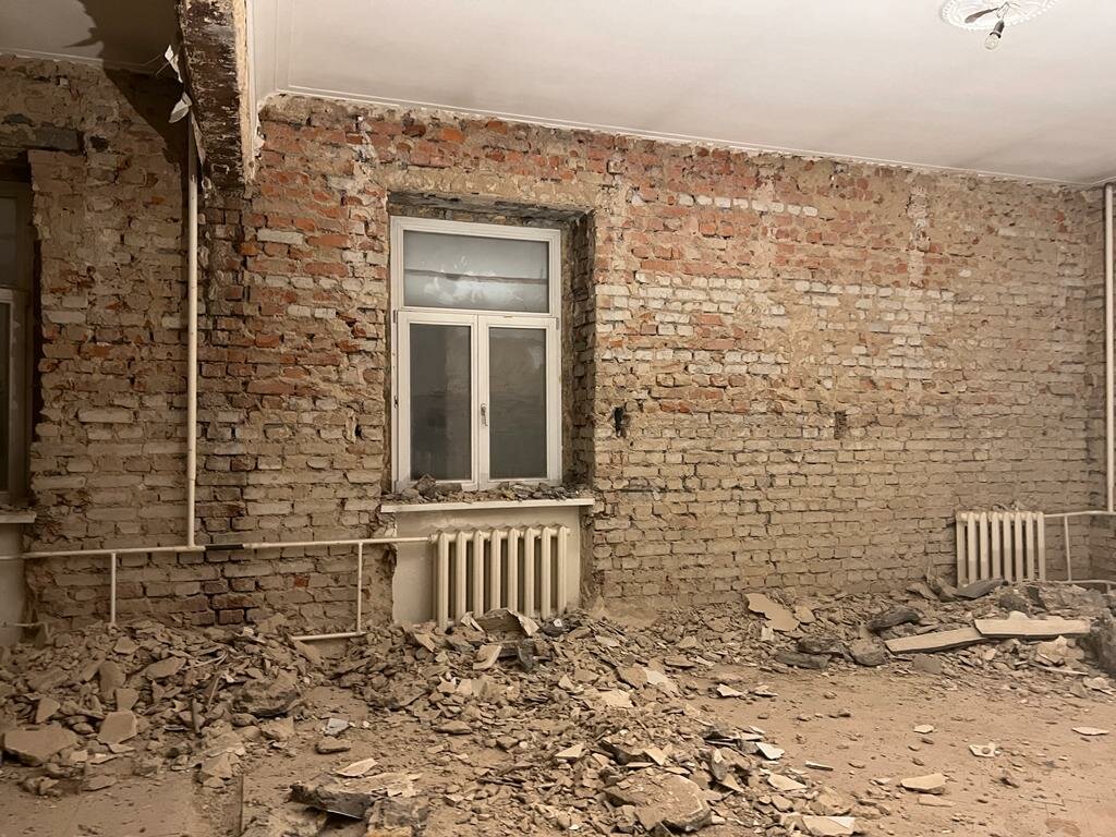 демонтаж стен, демонтажные работы, сталинка дом, демонтаж квартир, интерьер