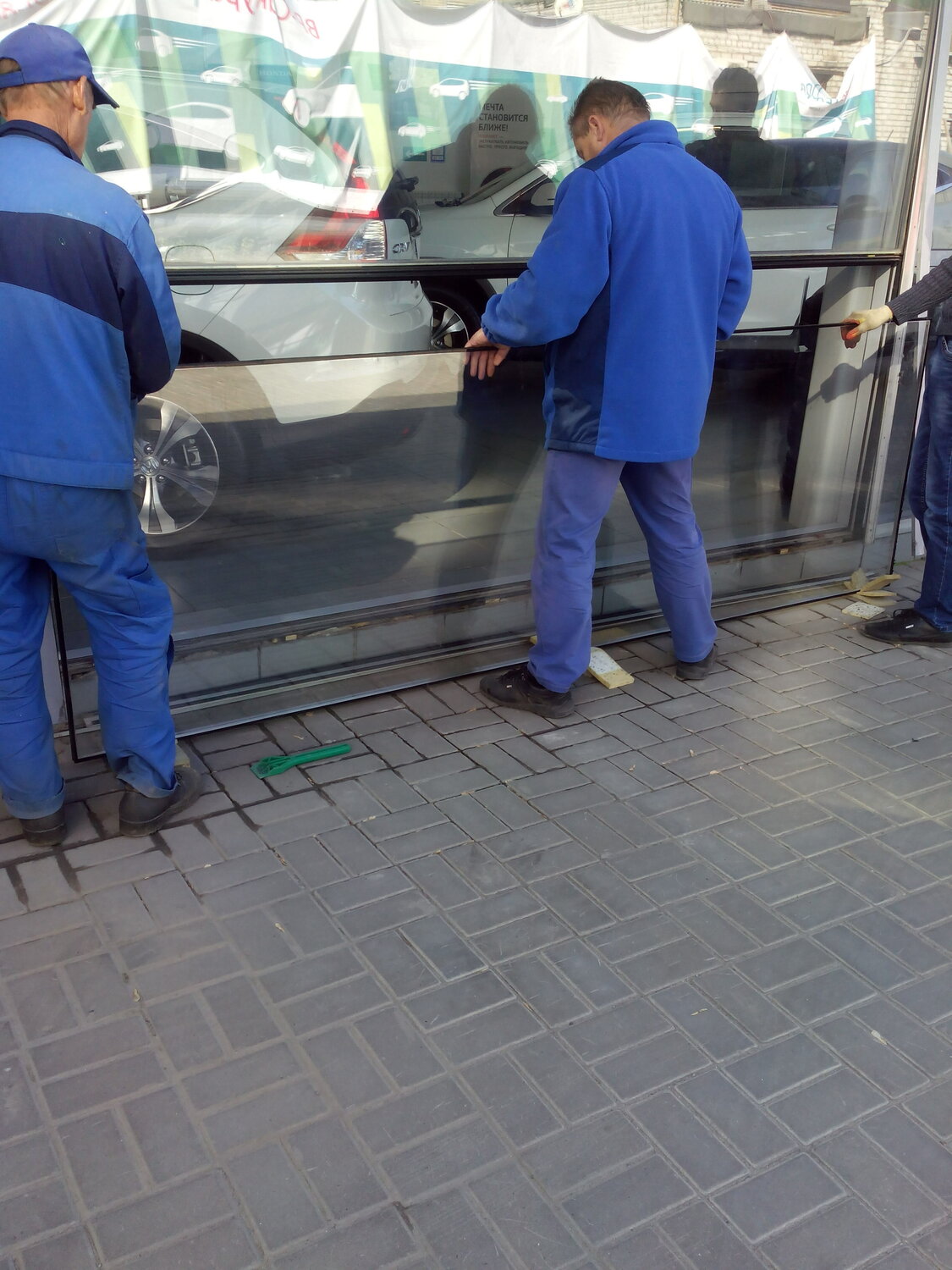 Замена оконных стекол