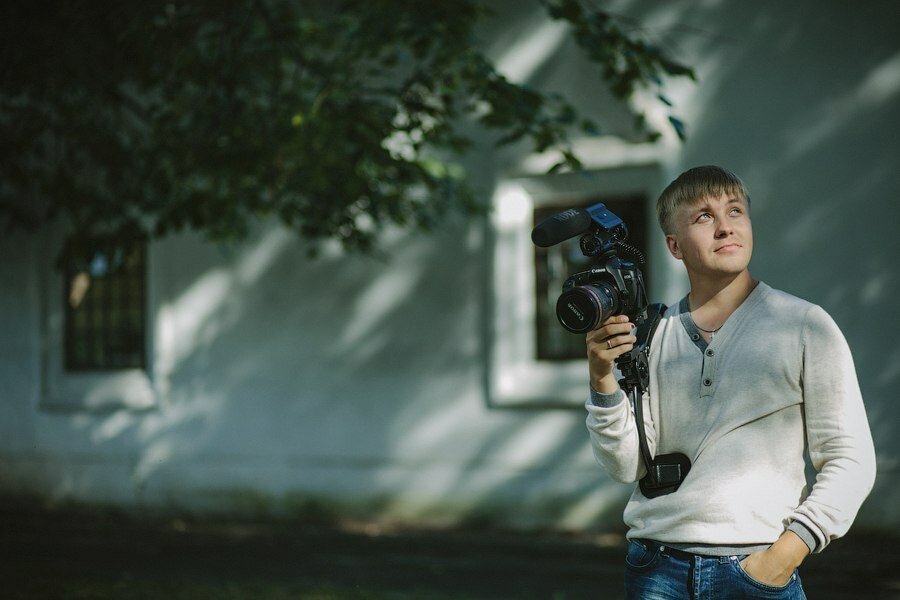 Евгений Ларин