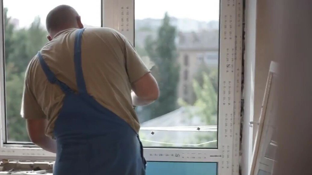 пластиковое окно, окна, монтаж пластиковых окон на балконе, на балконе, помыть окна на балконе снаружи