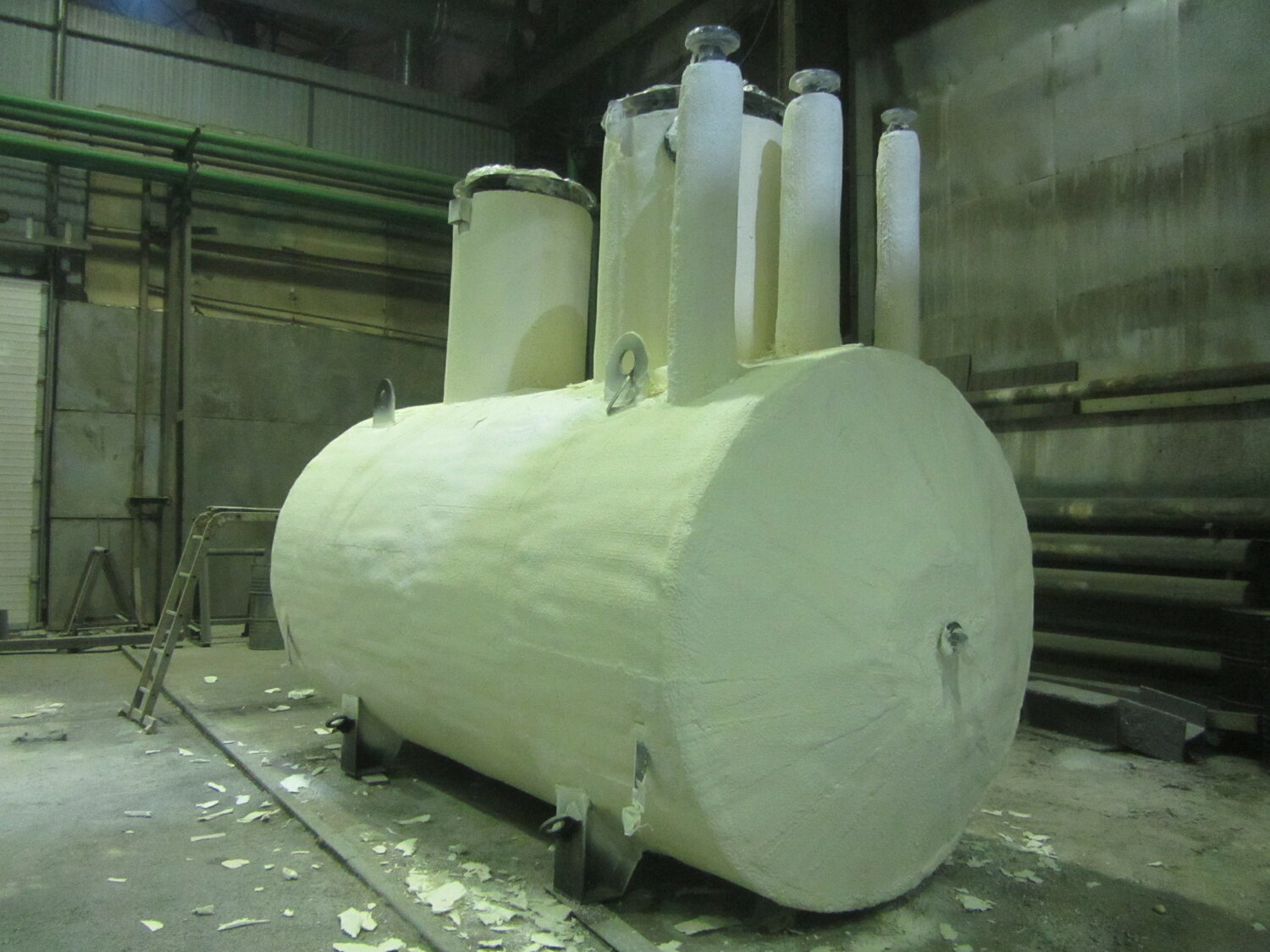теплоизоляция емкостей, теплоизоляция емкости углекислоты, резервуары для хранения топлива и масел, пенополиуретан ппу-110 для ёмкости, заполнение емкостей пенополиуретаном