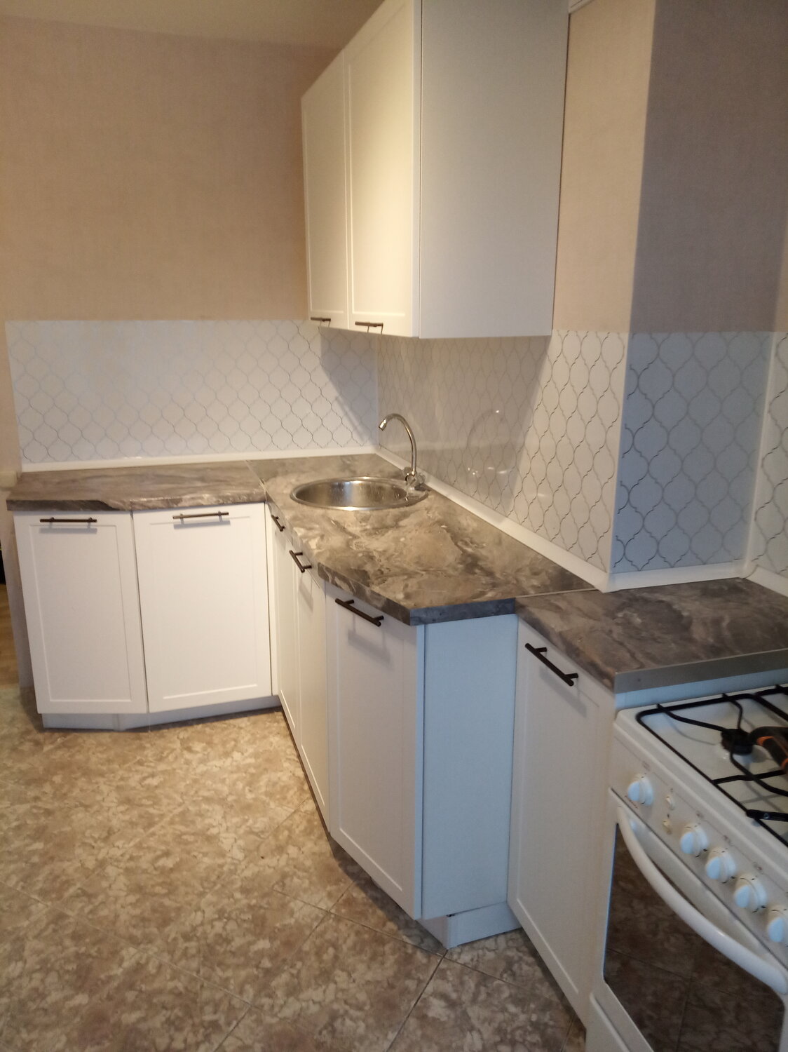 кухня, столешница для кухни 28 мм, столешница на кухню, кухонная столешница, ремонт на кухне