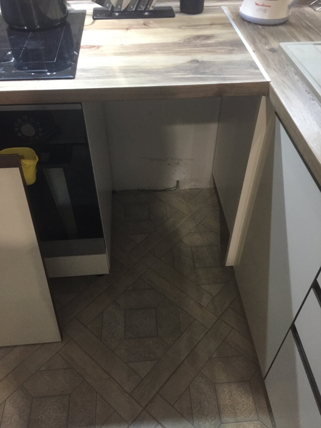 caesarstone 5110 alpine mist, кухня столешница, кухонная столешница, пол кухни, кухня идеи