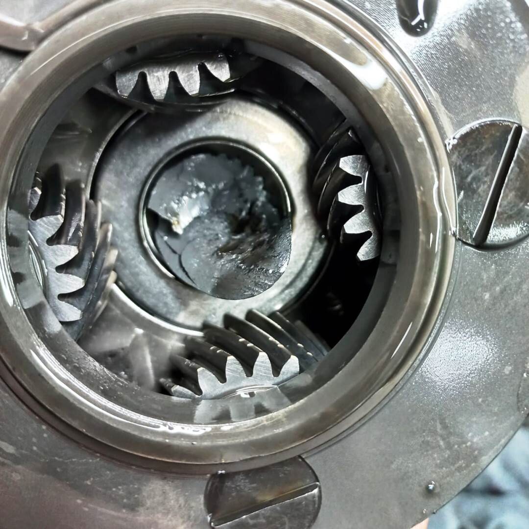 редуктор задний, дифференциал автомобиля, планетарка акпп, запчасти, планетарка