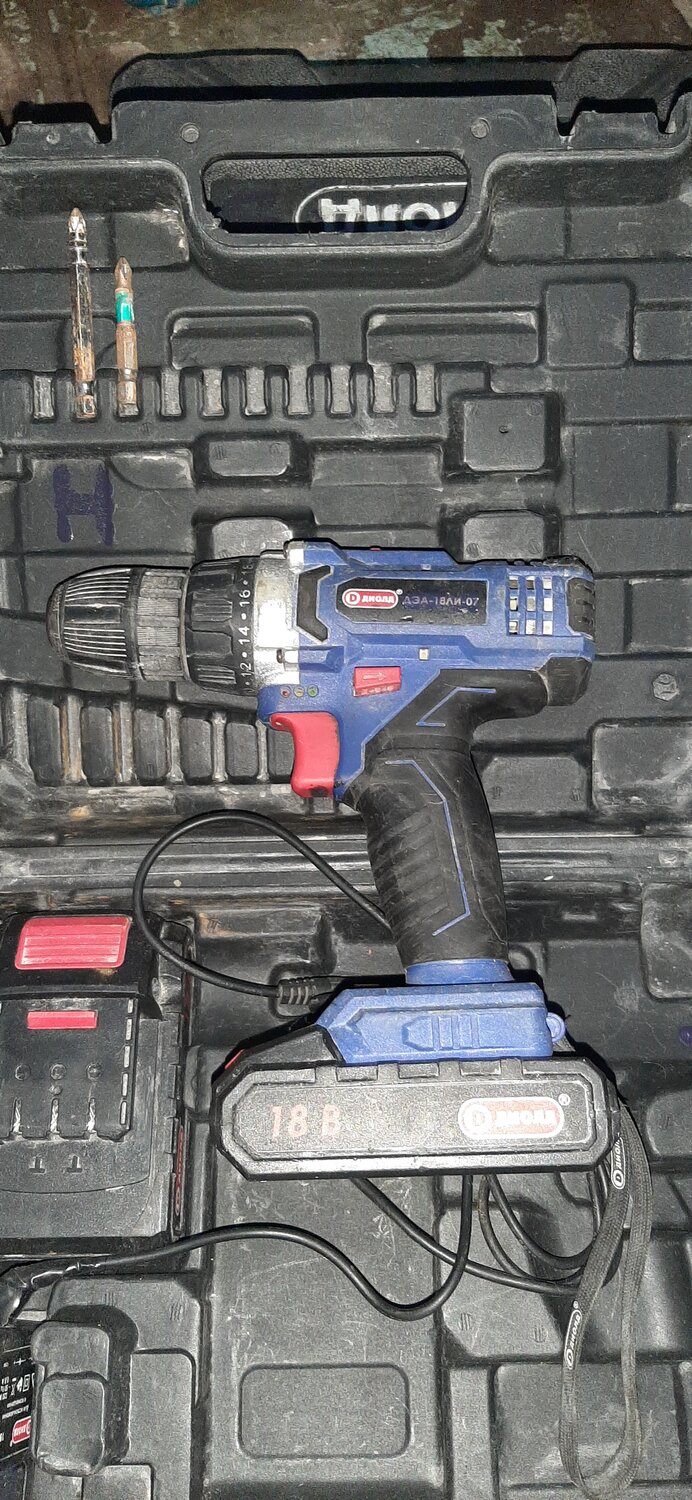 шуруповерт trigger 14.4v, шуруповёрт, аккумуляторная дрель шуруповерт, дрель шуруповерт зубр, дрель шуруповерт