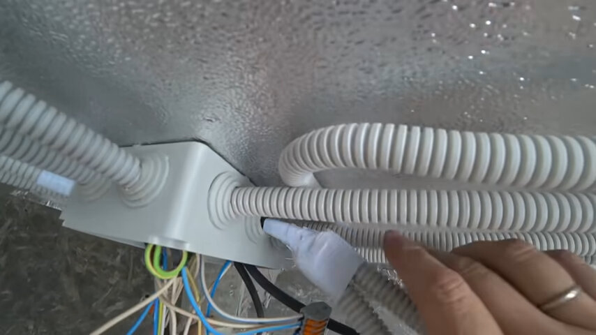 гофра для электропроводки, монтаж электропроводки, распаячная коробка, распаечная коробка, распредкоробка для электропроводки