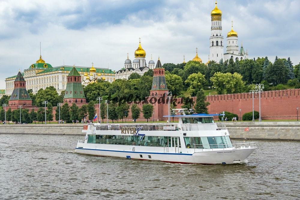 Аренда теплохода