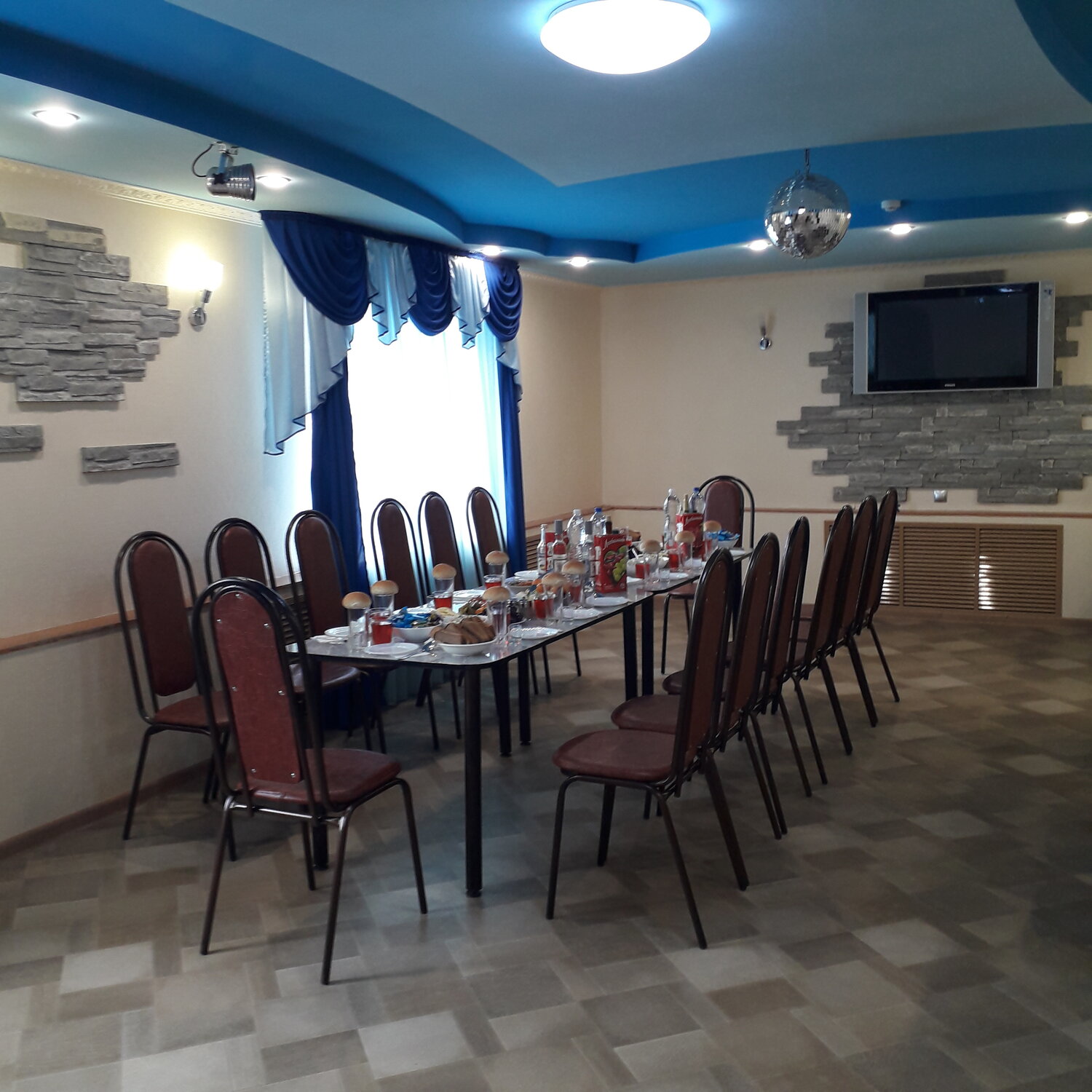 банкетный зал, кафе, кафе мяскофф сорочинск, кафе золотая луза пенза, ресторан