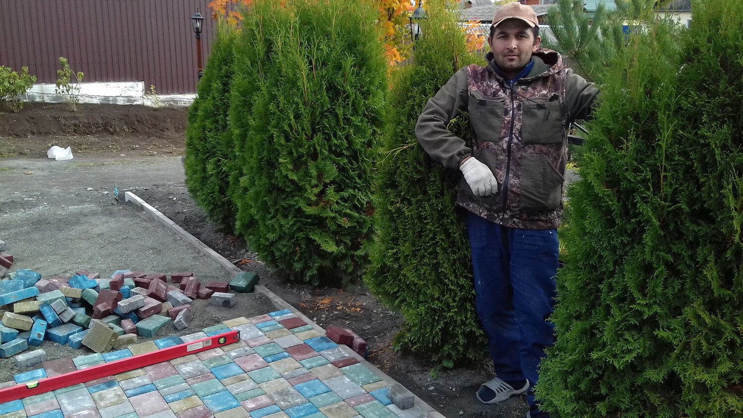 Искандар Исроилов