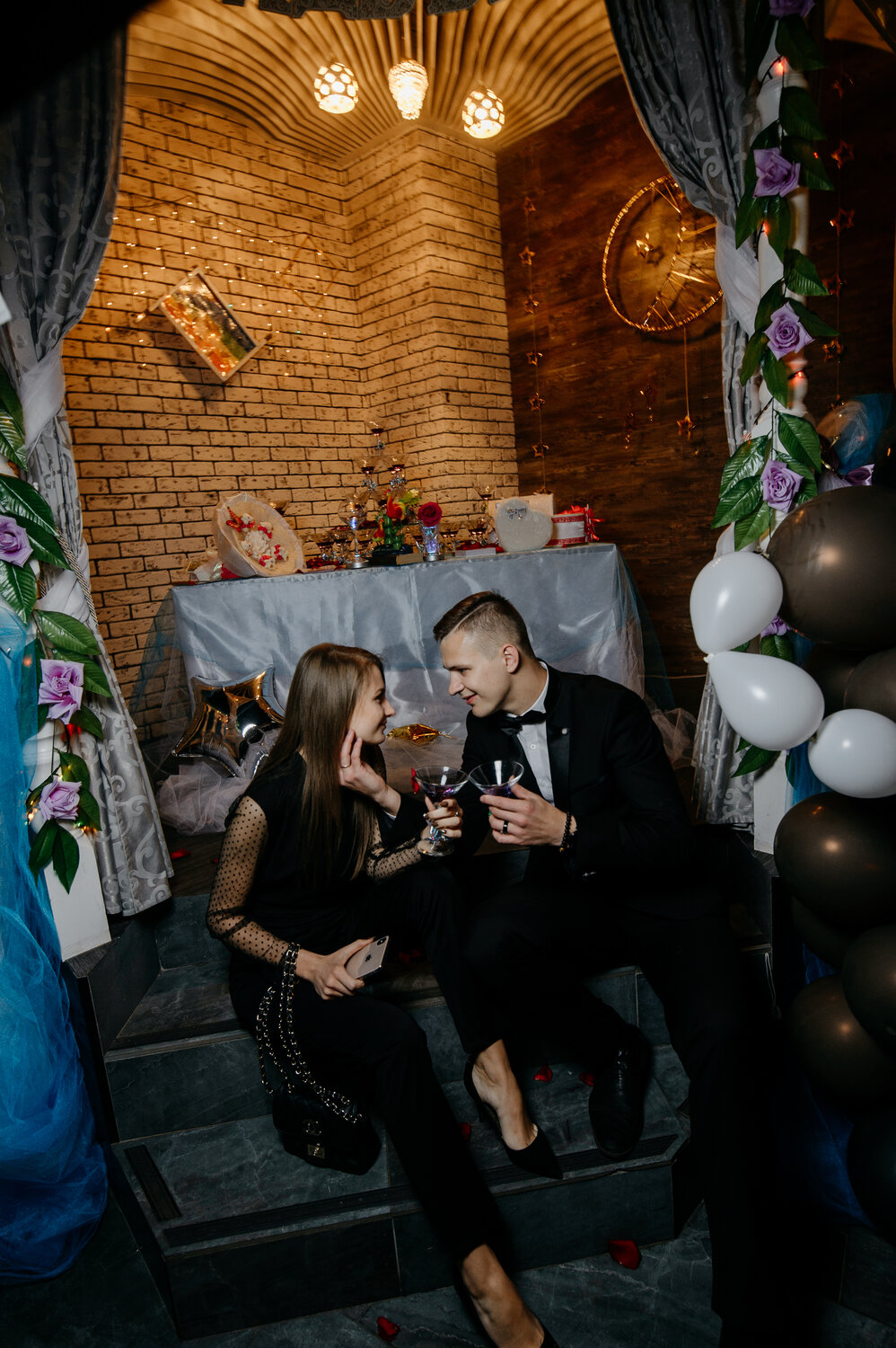 человек, вечер в ресторане фотоотчёт, фокусник на свадьбу, свадьба, люди
