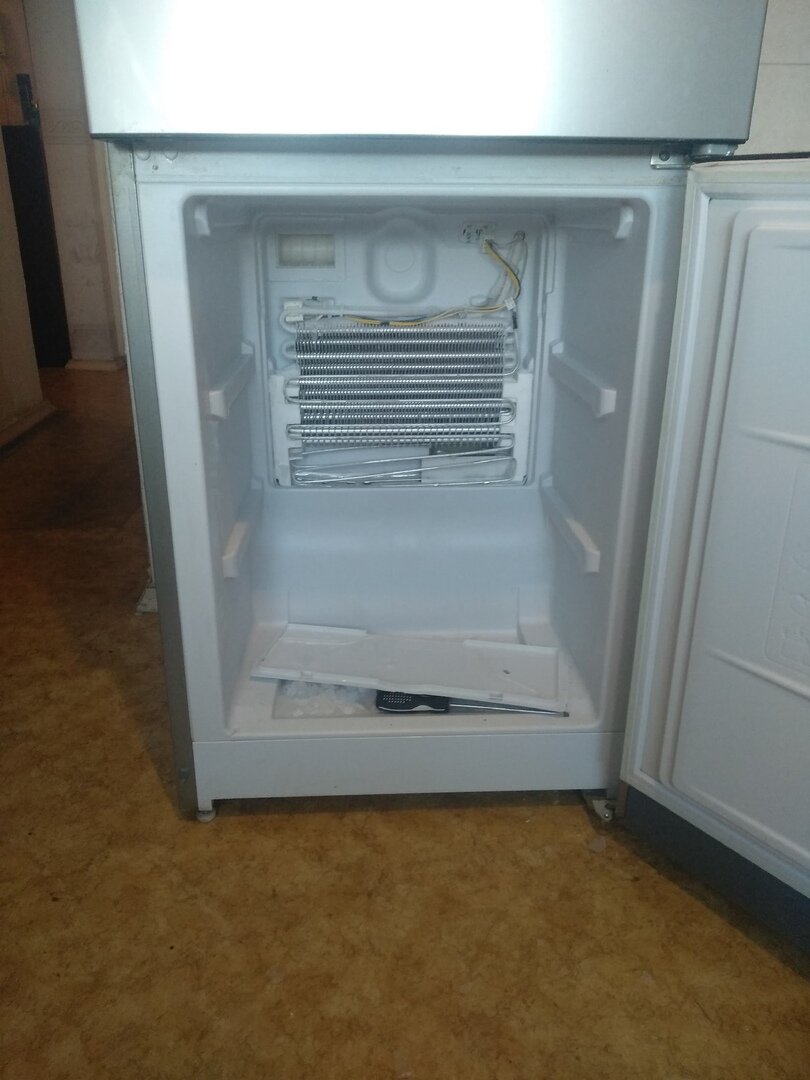 бытовая техника, холодильник, техника, бытовая техника холодильник, морозильная камера отключается