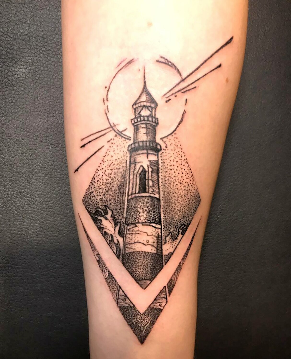 tattoo, татуировка, тату маяк в стиле дотворк, тату в стиле гп, dotwork tattoo маяк