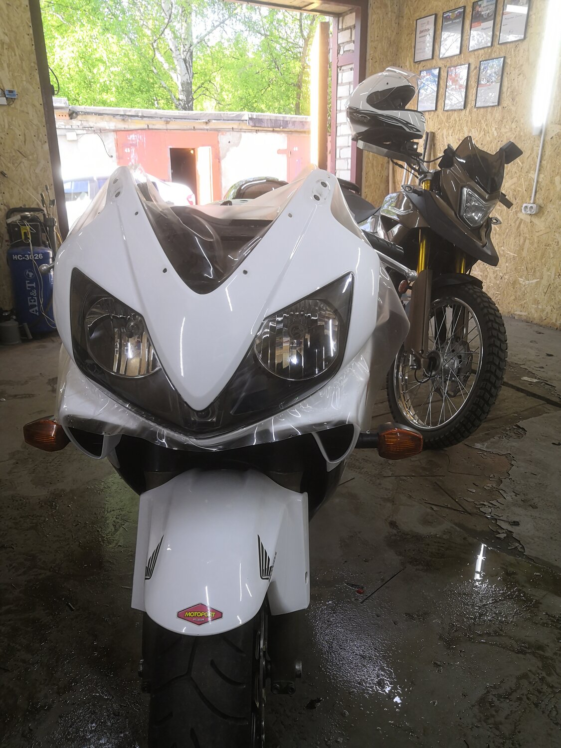 мотоцикл, бу мотоциклы, honda cbr 600 f 4 i, хонда сбр 600 рр 2004 года, honda cbr 600 f4i ветровое стекло