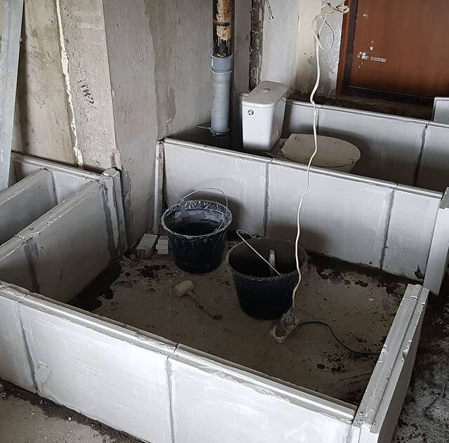 Кладка перегородок из гипсовых блоков