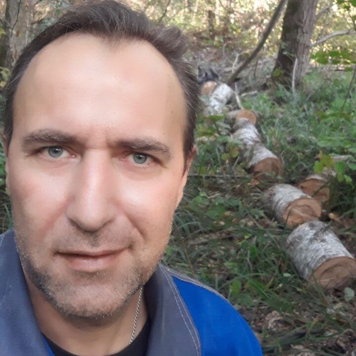 Павел Гуженков