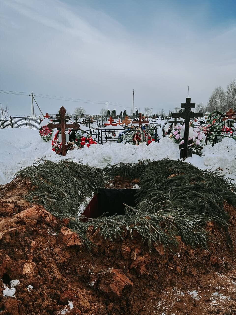 кладбище, могила, могилы обычных людей зима, троекуровское кладбище, троекуровское кладбище могилы 2021