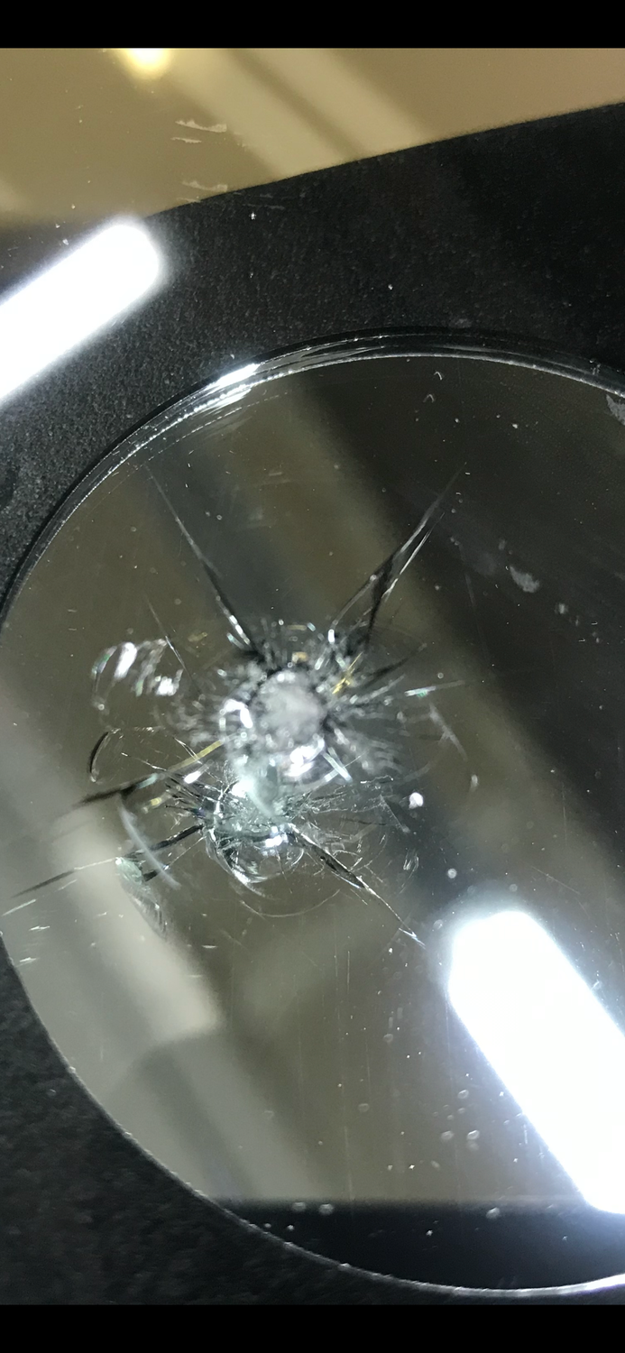 скол на лобовом, скол, скол на лобовом стекле, ремонт трещин на лобовом стекле, ремонт сколов и трещин на лобовом стекле