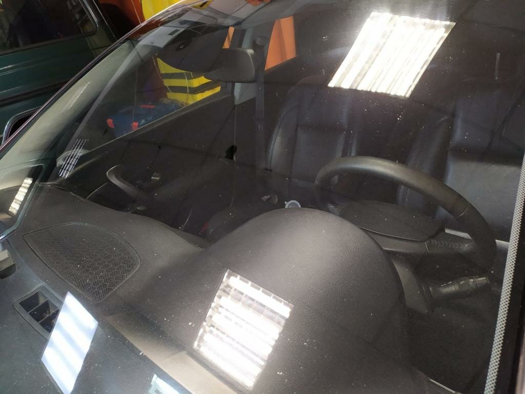 автомобиль, стекло автомобиля, авто, стекло машины, полировка лобового стекла