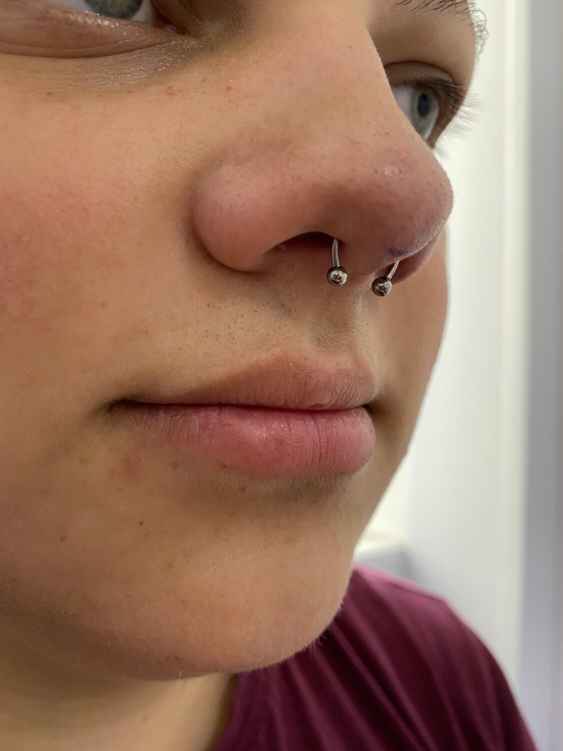 септум, пирсинг септум, септум тумбой, пирсинг, септум прокол носа