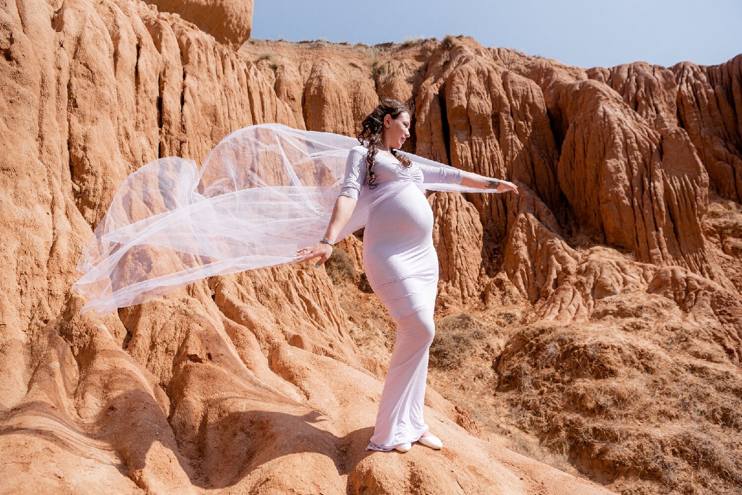 наряды на фотосессия в каньоне, фотосессия беременных, девушка, фотосессия беременность, красивые фотосессии беременных