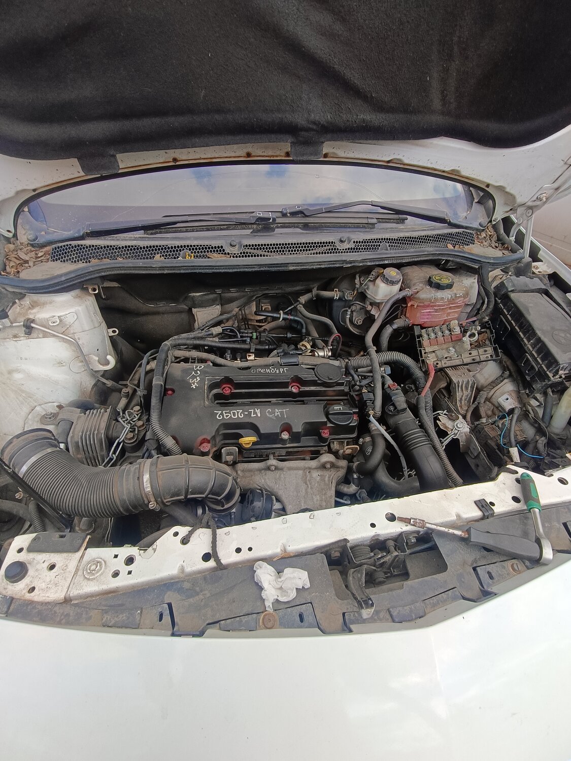 опель астра j 1.4 под капотом, civic 7 2001 подкапотка, двигатель шевроле малибу 2.4, шевроле малибу двигатель 1.5, подкапотка lancer 10