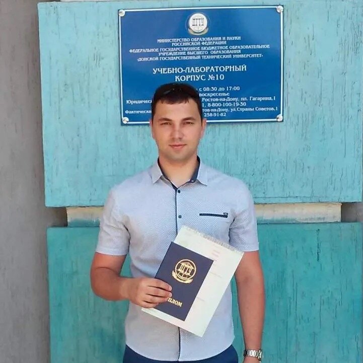 Алексей Бочаров