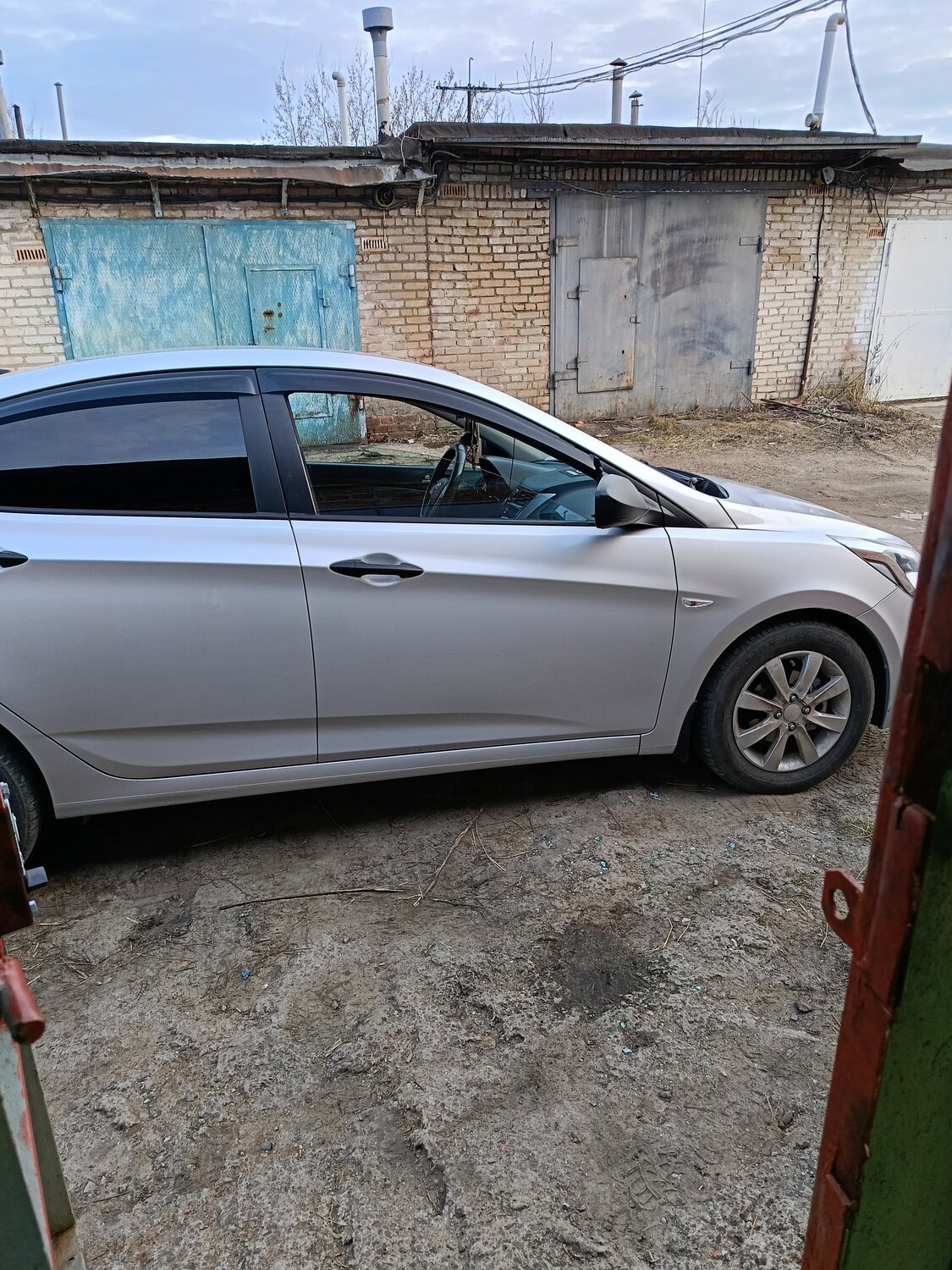 hyundai solaris 2014, хендай солярис 2014, hyundai solaris 1, hyundai solaris 2015 серебристый, Hyundai Solaris