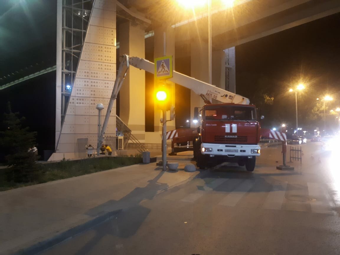 автомобиль, улица, здание, пожарный автомобиль, пожарная техника