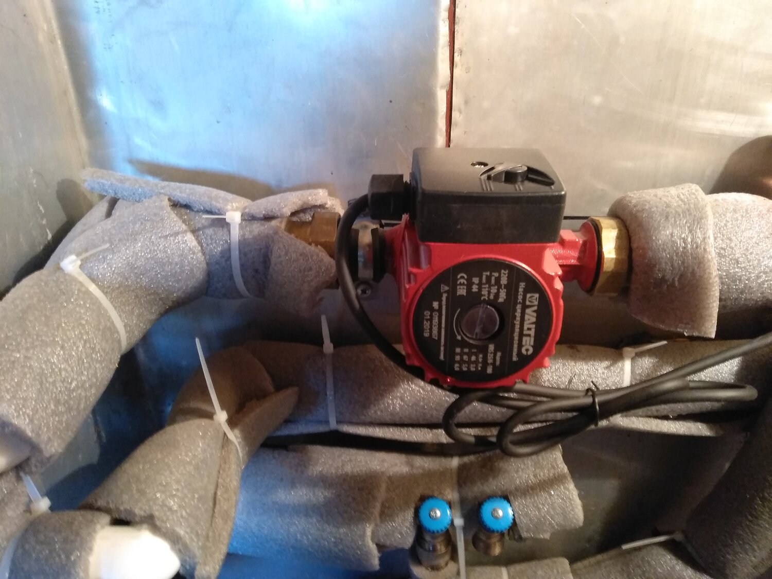 циркуляционный насос, циркуляционный насос valtec vrs 32/4-180, циркуляционный насос eterna rs 32/8, насос циркуляционный валтек 32/6, циркуляционный насос валтек 25/6