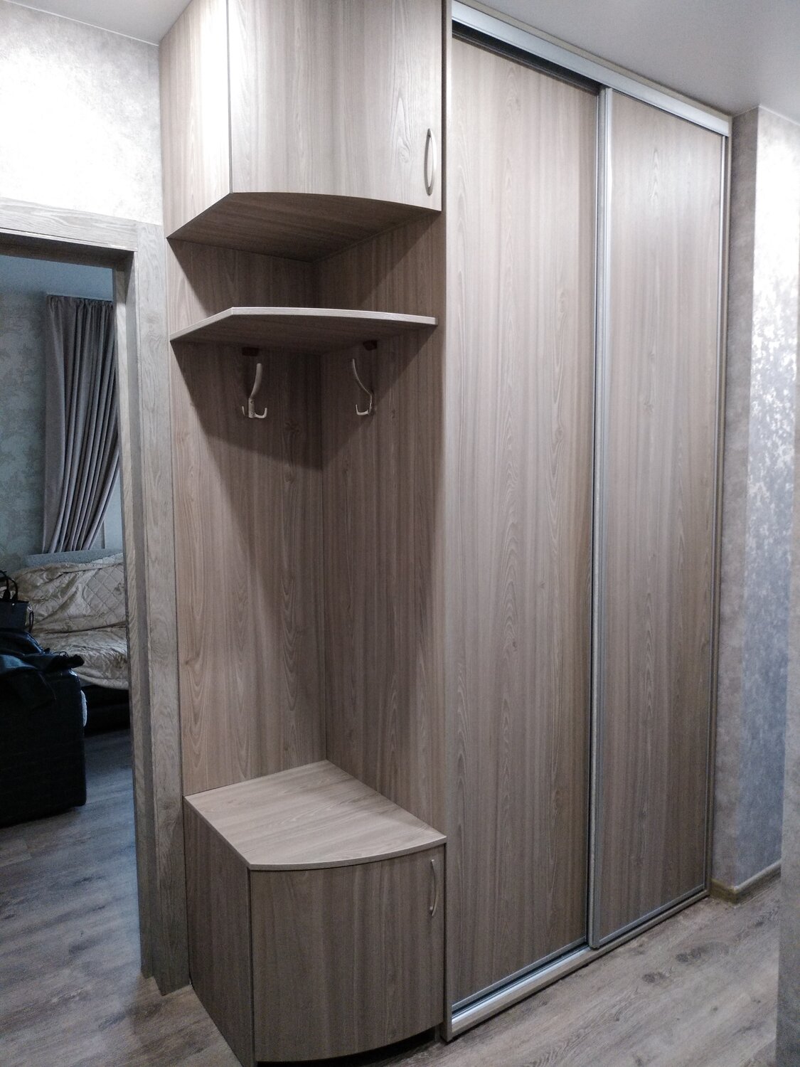 прихожая из дсп, прихожки из дсп, прихожая, шкаф из дсп в коридоре распашной, прихожая ника шкаф угловой шу701 ясень шимо