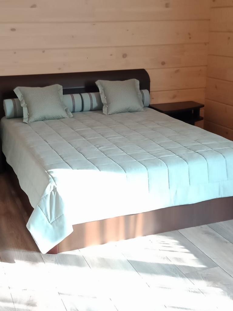 отель-усадьба ларино, гостевой дом, дом отдыха, база белая река, огромная кровать кинг сайз