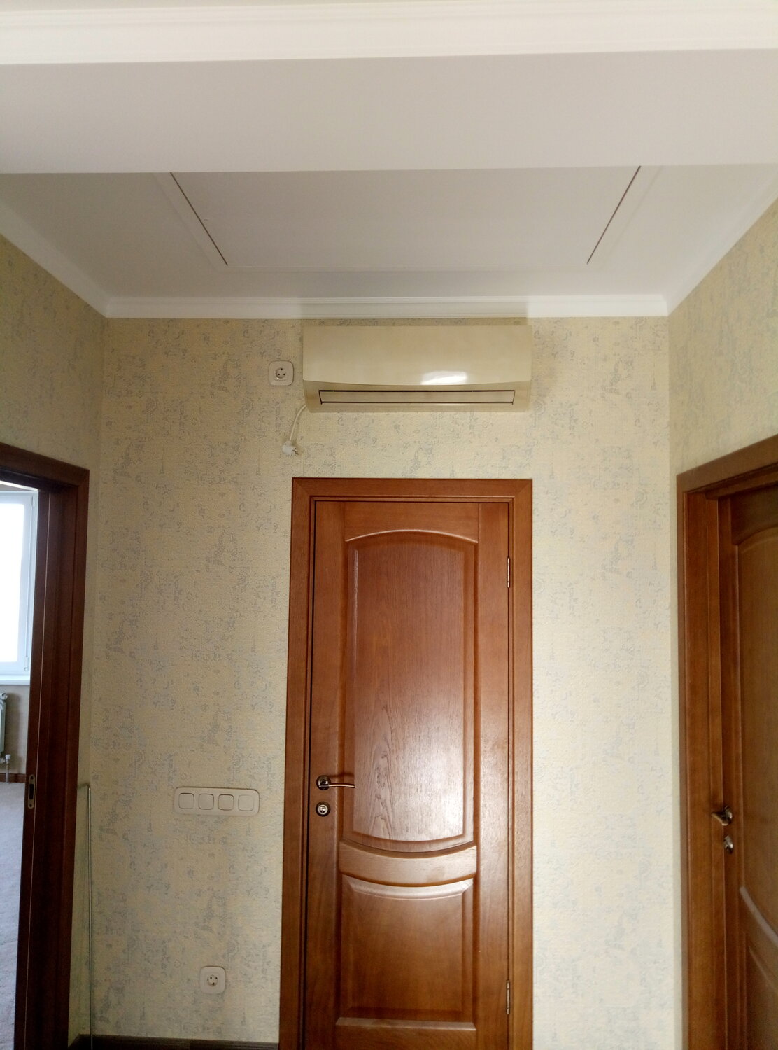 квартира, дверь, квартира 333 м2, рыжие двери в интерьере, интерьер