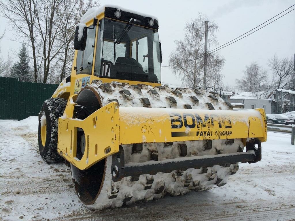 bomag bw 215 d-40, каток bomag bw 211 d-40, каток bomag 14т, каток грунтовый bomag bw 211 d-40 2013, грунтовый каток bomag bw213dh-4
