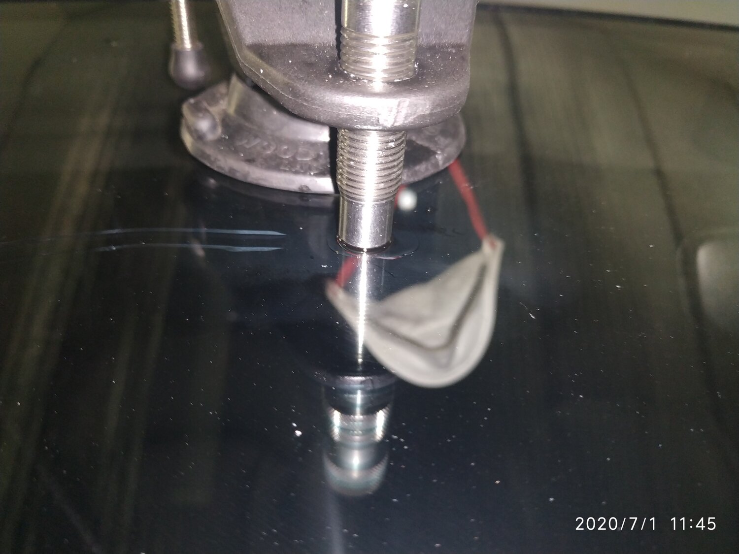 деталь, фреза по металлу для сверлильного станка, сверление, струбцина для заклеивания сколов и трещин, фреза регулируемая для фрезерного станка