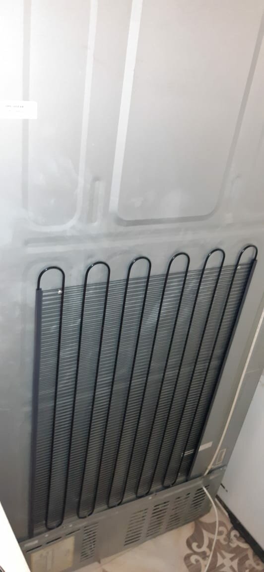 бытовая техника, холодильник, техника, решетка от холодильника, холодильник атлант вид сзади