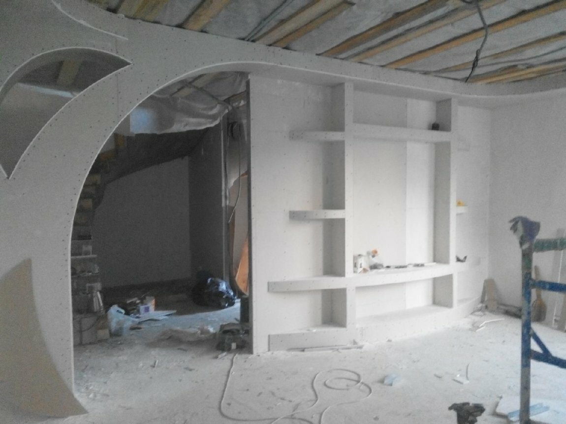 арочные перегородки из гипсокартона, гипсокартонная перегородка с с аркой, перегородки межкомнатные из гипсокартона в частном доме, арка в стене из гипсокартона своими руками, стеновые перегородки из гипсокартона