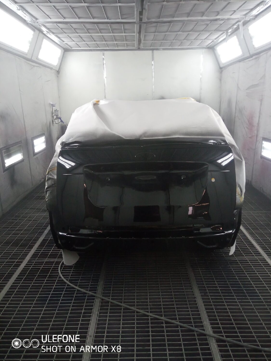 автомобиль, авто, автостудия покраска авто, автопокраска машины в камере, гараж для покраски автомобиля