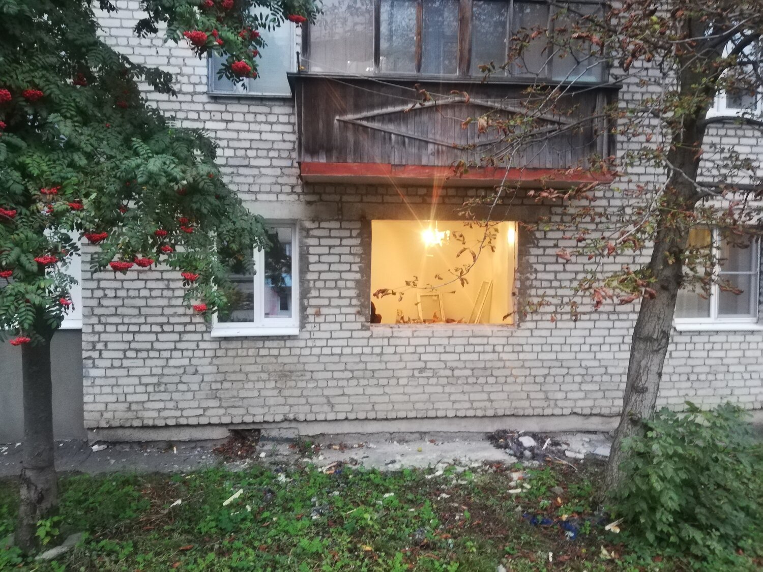 дом, улица, недвижимость, здание, балкон