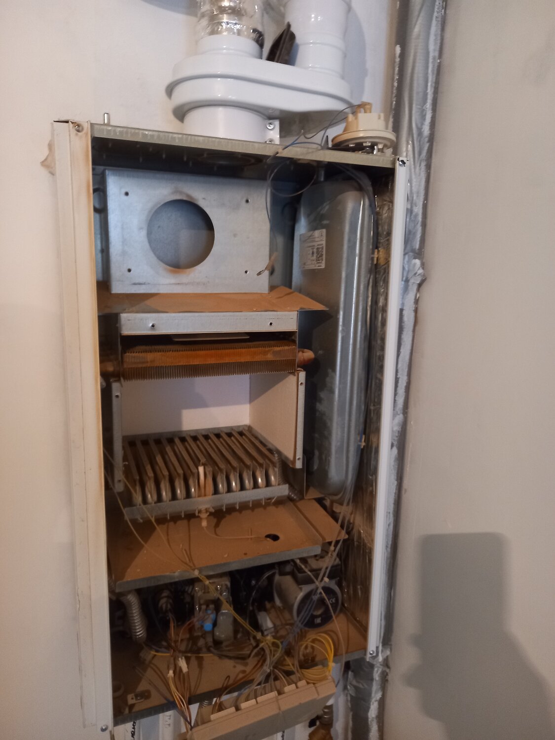 газовый котел vaillant, котел, бытовая техника, vaillant s11, ремонт котлов