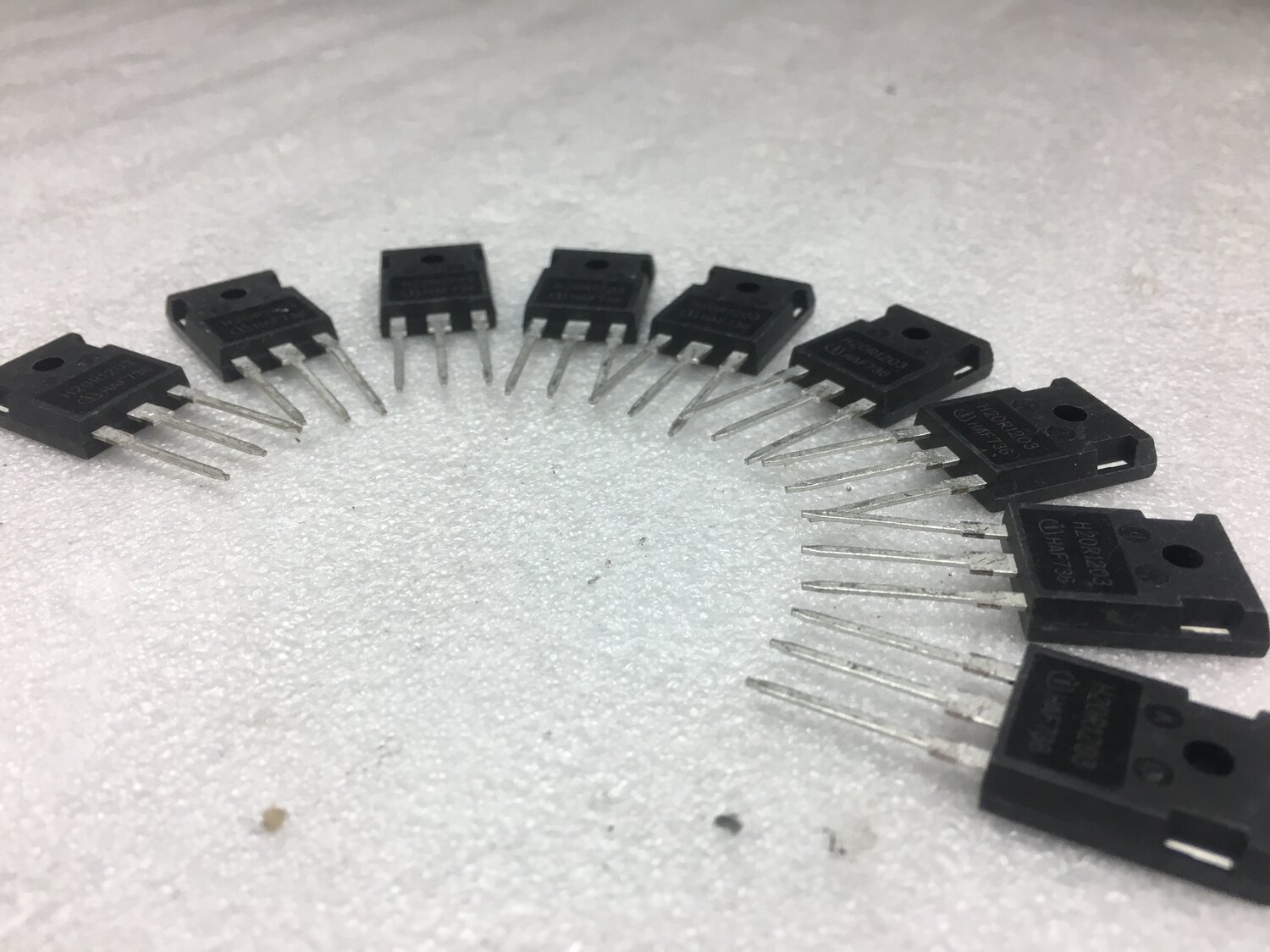 7805 стабилизатор smd, силовой транзистор, 40v 40v 20v transistor, 2sd880 транзистор, 0281 транзистор