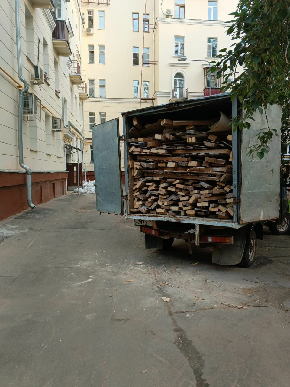 газель дров, куб дров, газель 2.5кубов дров, куб колотых дров, дрова