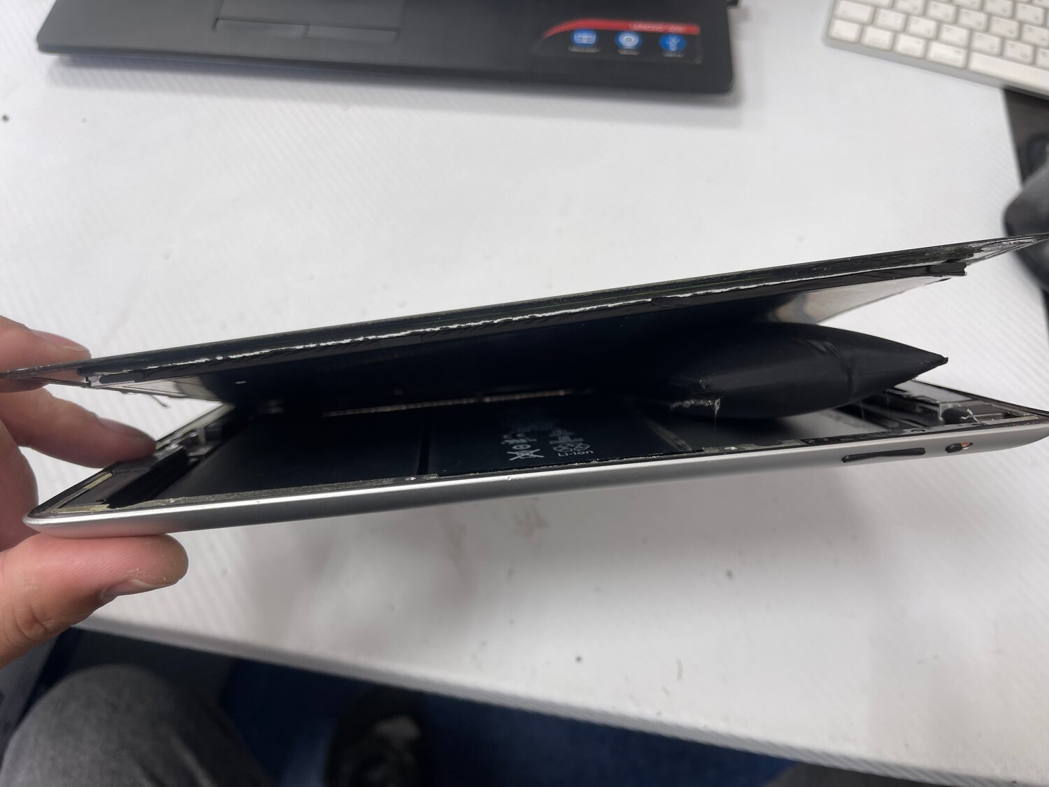 компьютер, ремонт планшета, замена дисплея, аккумулятор ipad air ifixit, замена батареи