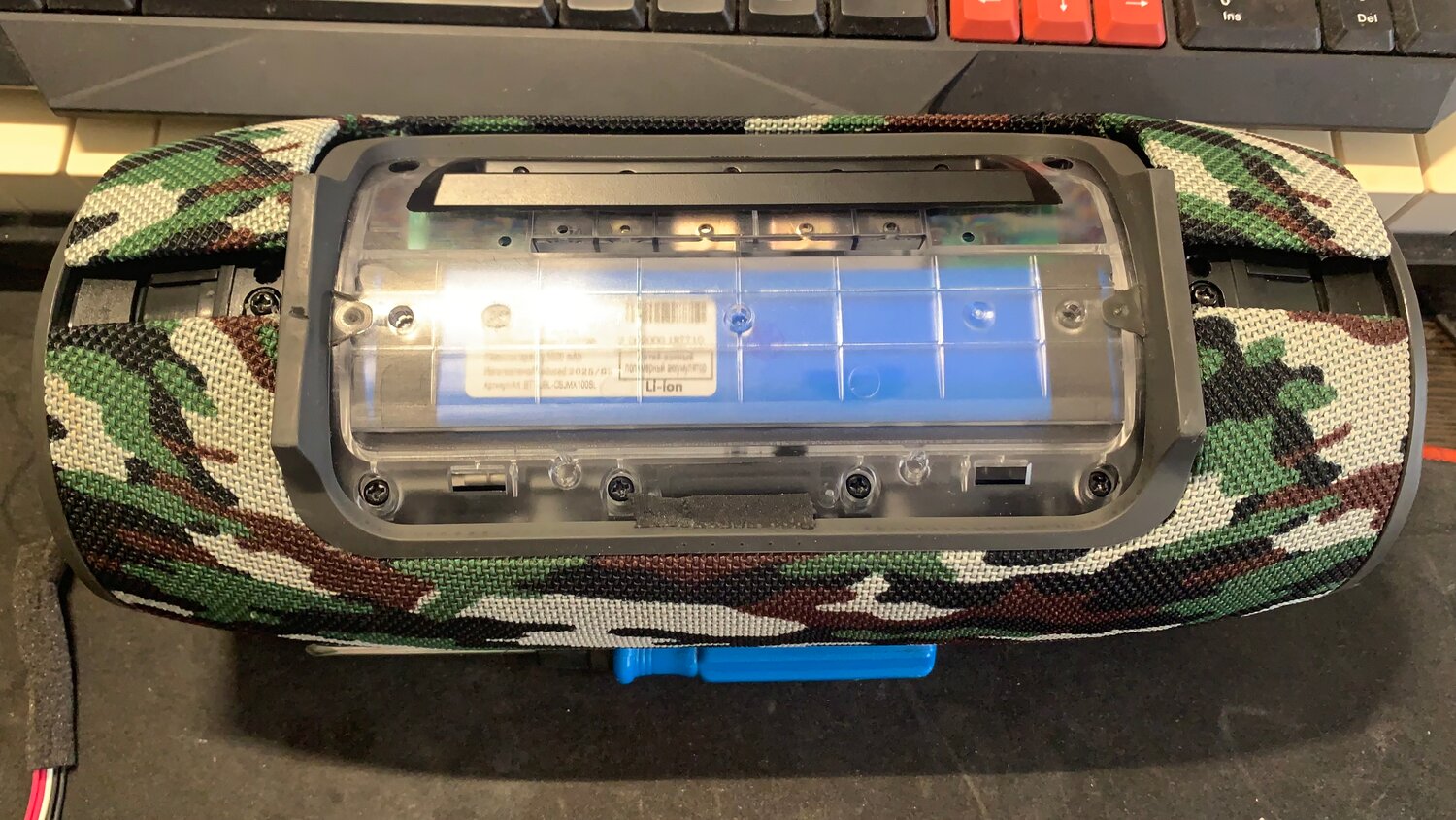 jbl портативная колонка, колонка jbl xtreme, колонка jbl charge 3 камуфляж, колонка jbl charge 3, колонка jbl