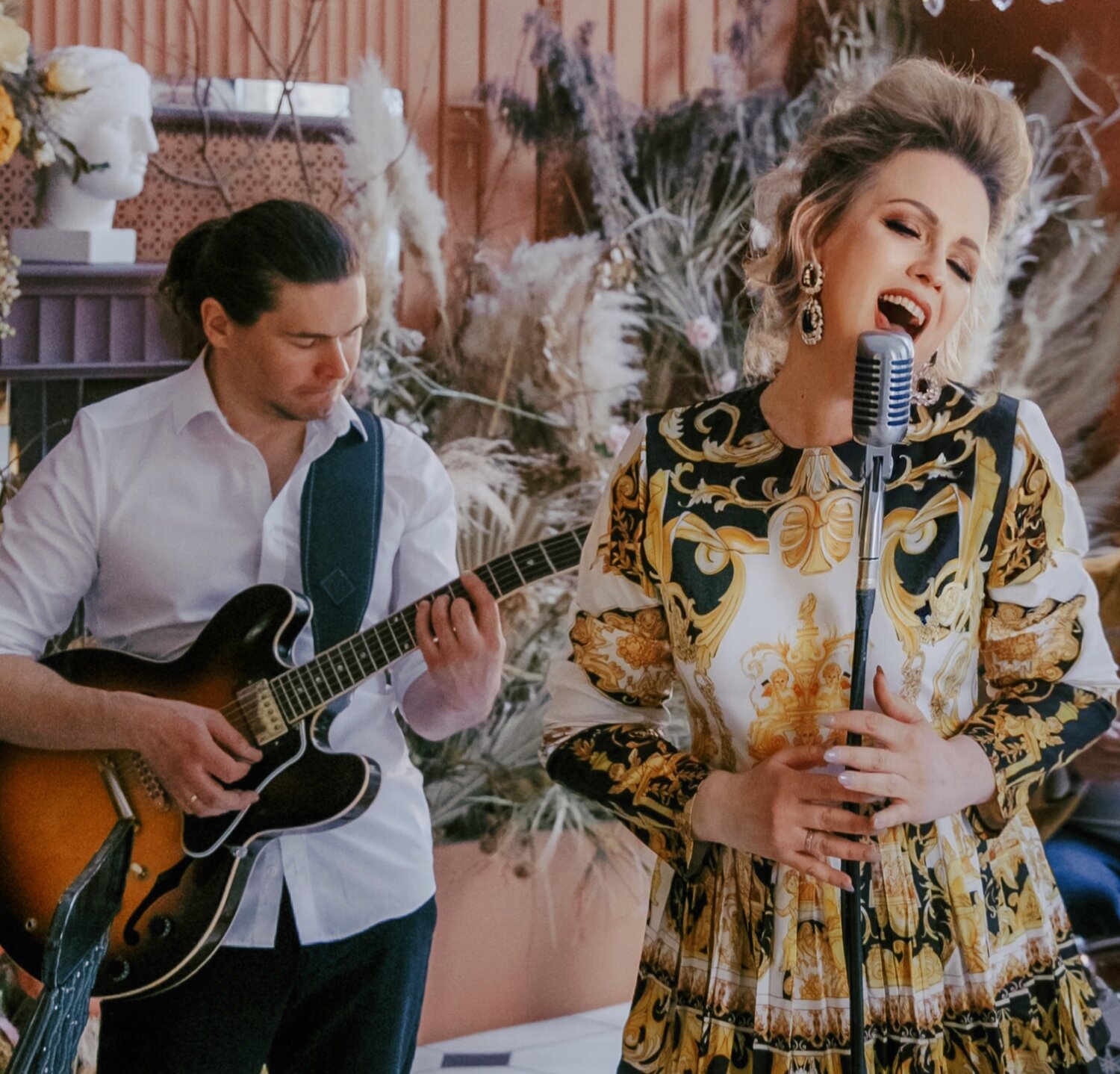 надежда ангарская, девушка, наталья москвина певица, джазовые певицы, ведущая на свадьбу