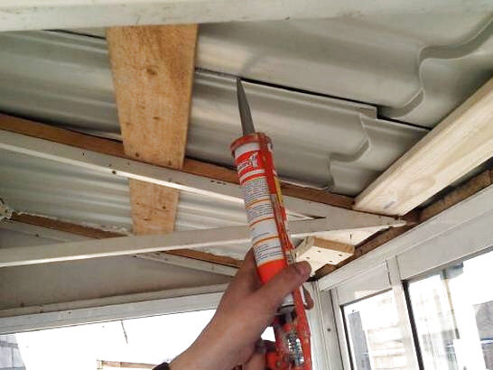 герметик для крыш, герметик для кровли, герметик для сэндвич панелей, утепление крыши, кровельный герметик